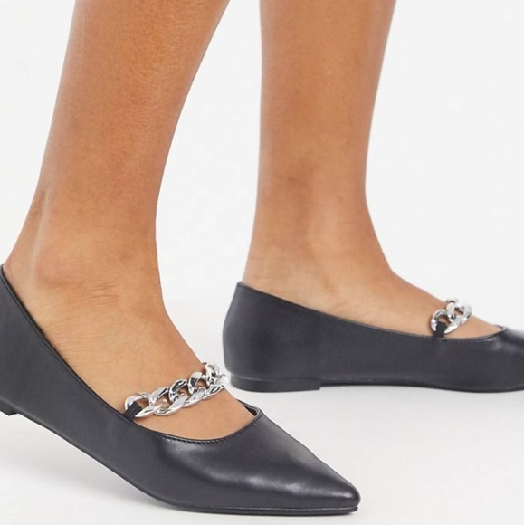 Z_Code_Z Flat Shoes With Chunky Chain - Picture 2 of 10